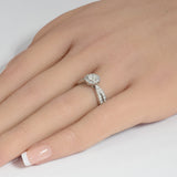 <span style="color:purple">¡ESPECIAL!</span> Anillo de compromiso de oro blanco de 14K con diamante halo de .75ct G SI Talla 6.5