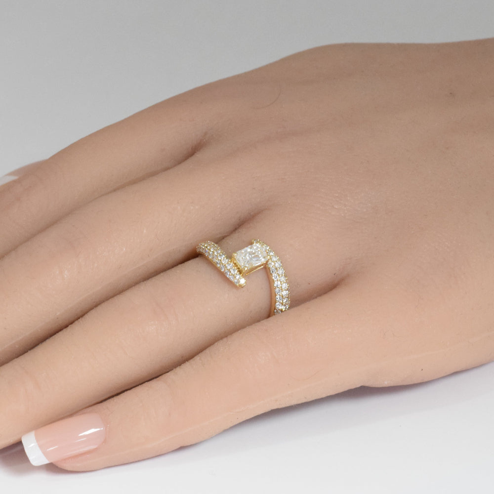1.01ct G SI 14K Yellow Gold Modern Emerald Cut Diamond Engagement Solitaire Ring Size 6.5