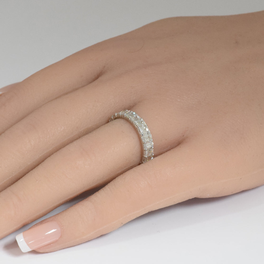 5.52ct G SI 14K White Gold Radiant Cut Diamond Eternity Band Ring Size 6