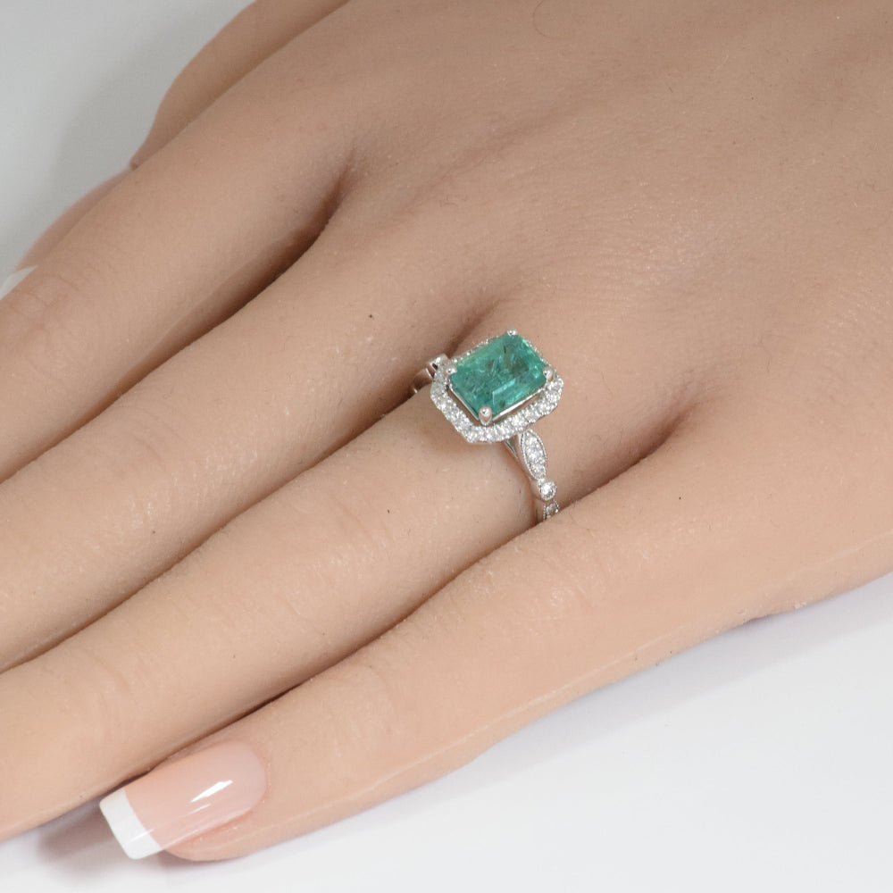 2.06ct G SI 14K White Gold Diamond & Emerald Gemstone Engagement Ring Size 6.5