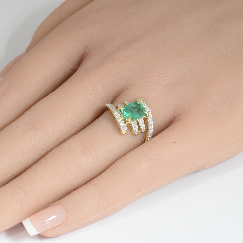 1.85ct G SI 14K Yellow Gold Diamond & Emerald Gemstone Ring Size 6.5