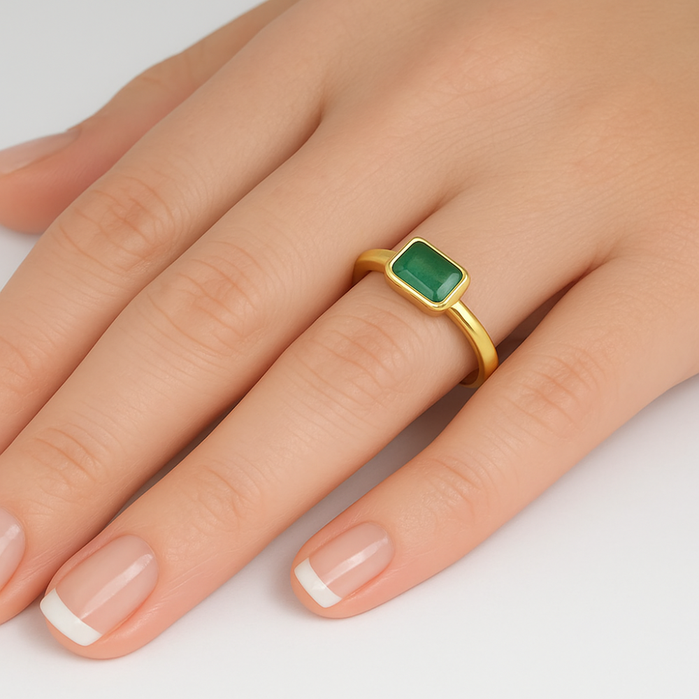 .50ct G SI 14K Yellow Gold Bezel Set Emerald Gemstone Ring Size 6.5