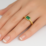.50ct G SI 14K Yellow Gold Bezel Set Emerald Gemstone Ring Size 6.5