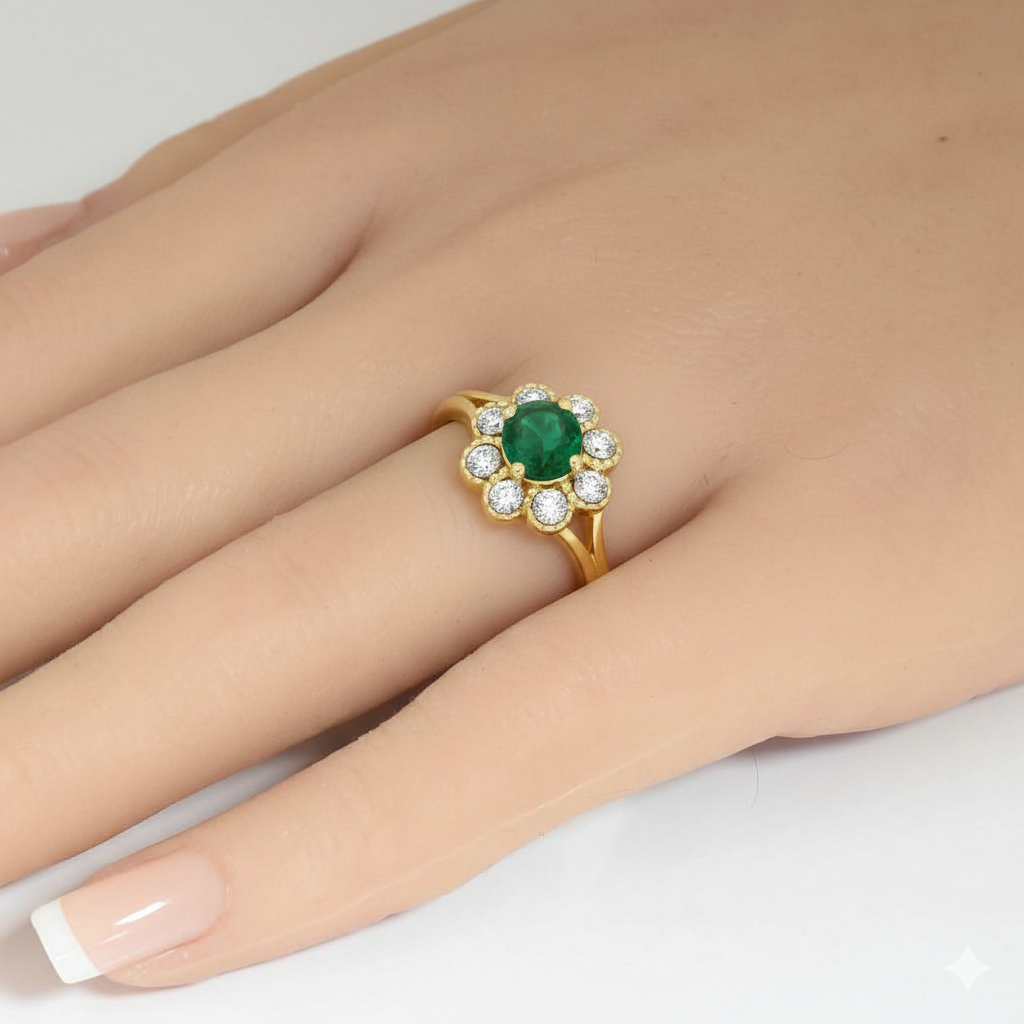 .65ct G SI 14kt Yellow Gold Round Diamond & Emerald Gemstone Ring Size 6.5