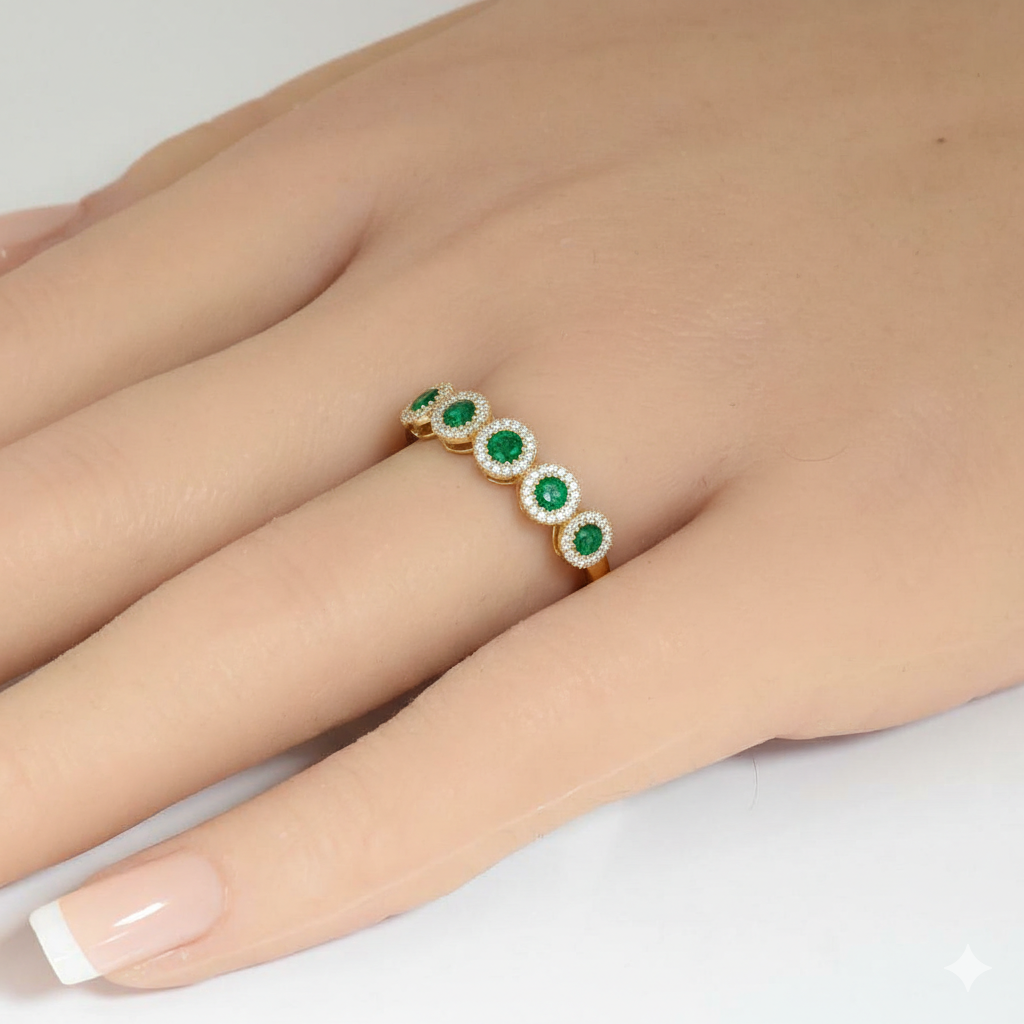 .63ct G SI 14kt Yellow Gold Diamond & Emerald Gemstone Ring Size 6.5