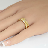 .10ct G SI 14kt Yellow Gold Round Diamond Fluted Band Ring Size 6.5