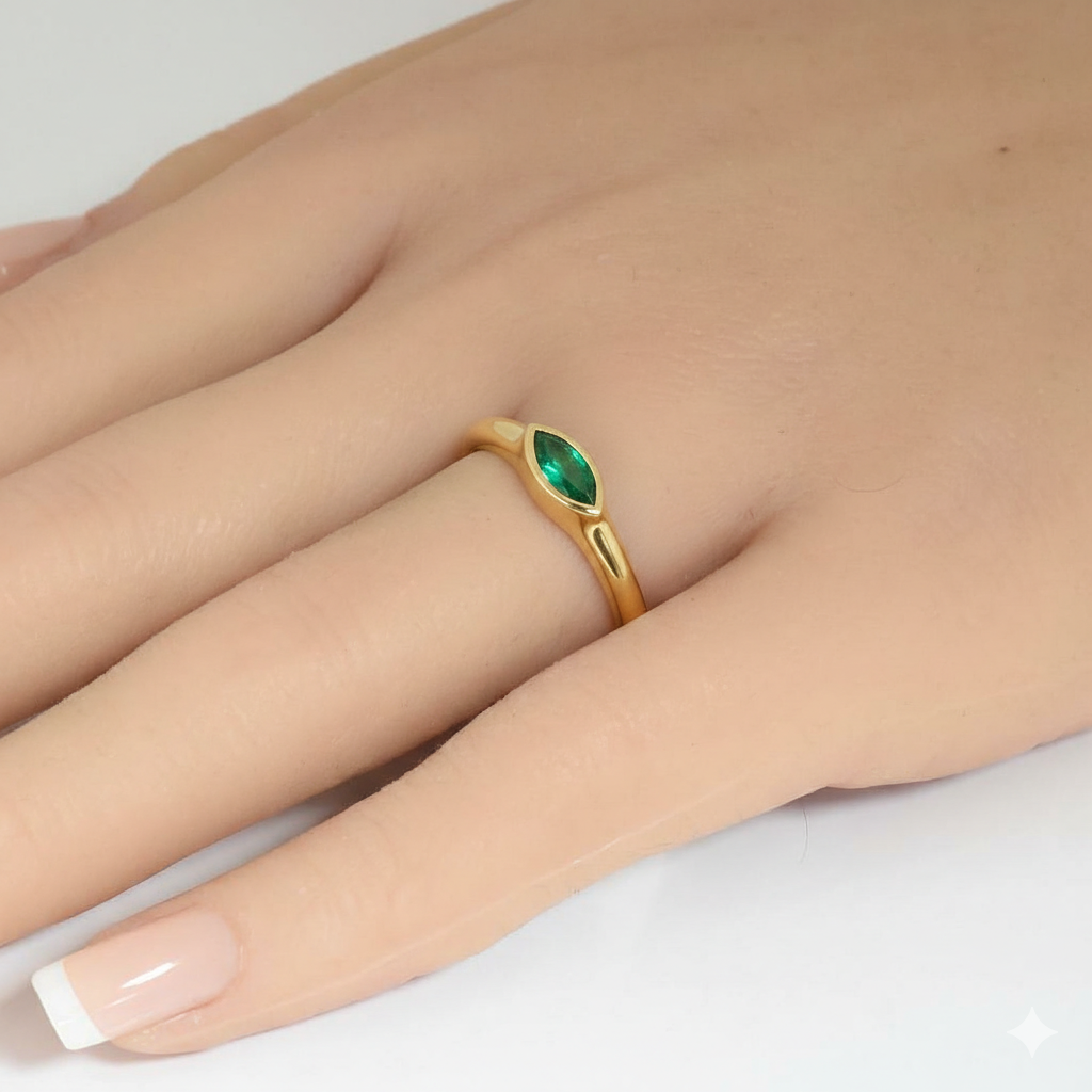 <span style="color:purple">SPECIAL!</span> .25ct G SI 14kt Yellow Gold Emerald Gemstone Bezel Set Ring Size 6.5