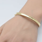 14K Yellow Gold Diamond Cut Design Plain Bangle Bracelet