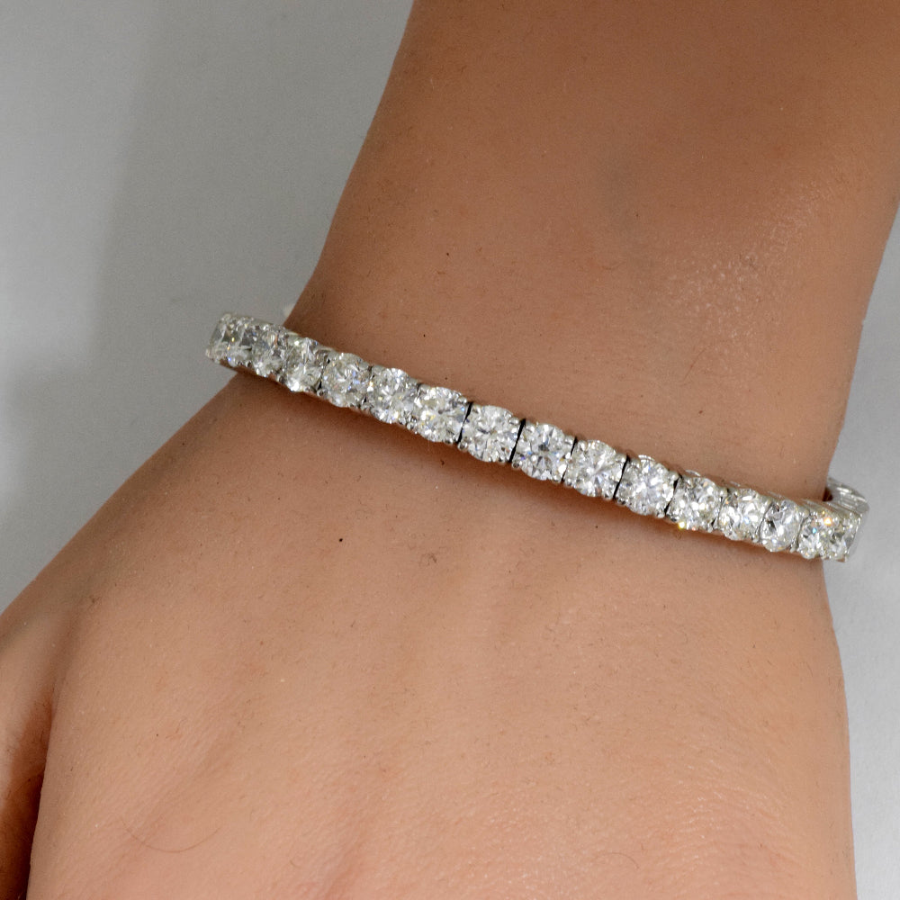 9.80ct G SI .50ct Each Round 14K White Gold Round Diamond Flexible Bangle Bracelet