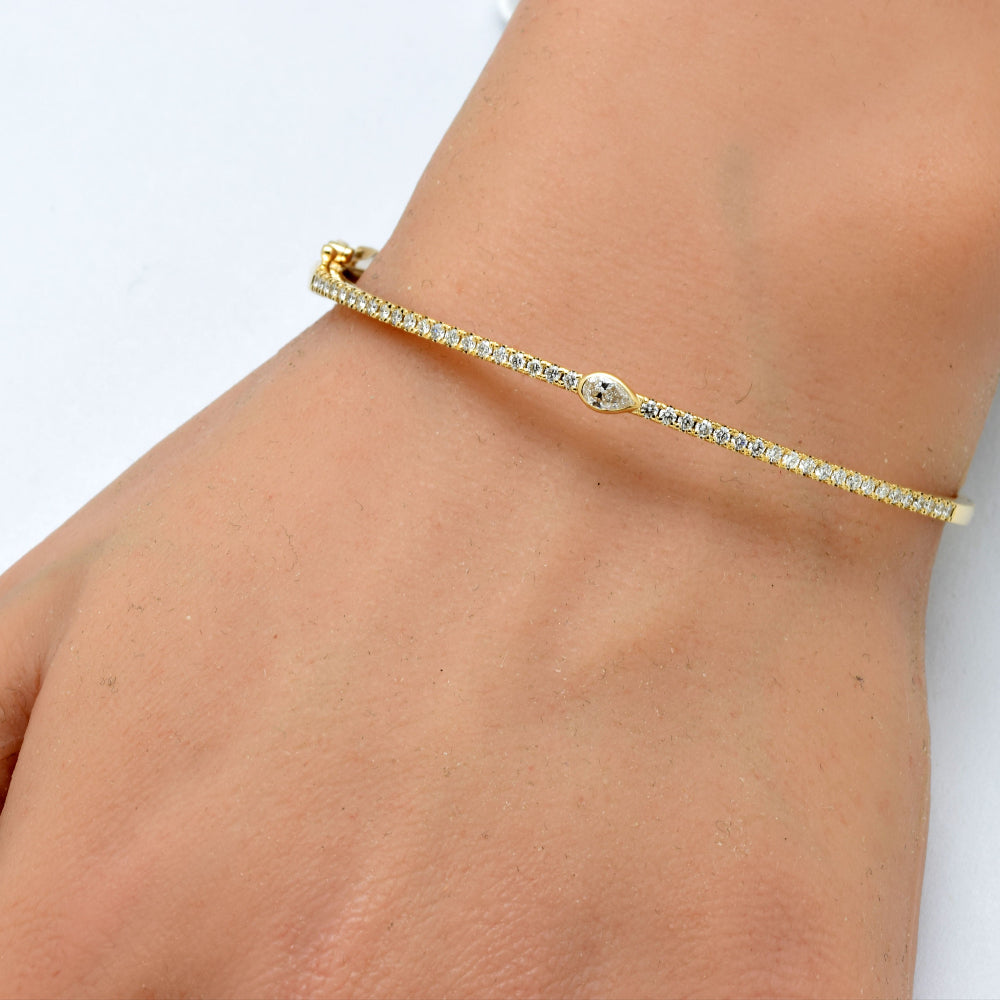 .63ct G SI 14K Yellow Gold Diamond Pear Shape Center Bangle Bracelet