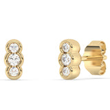 Pendientes pequeños de oro amarillo de 14 quilates con tres diamantes de 0,20 ct, color G, pureza SI