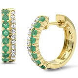 <span style="color:purple">¡ESPECIAL!</span> Aretes de aro de oro amarillo de 14K con diamantes y esmeraldas de .71 ct G SI