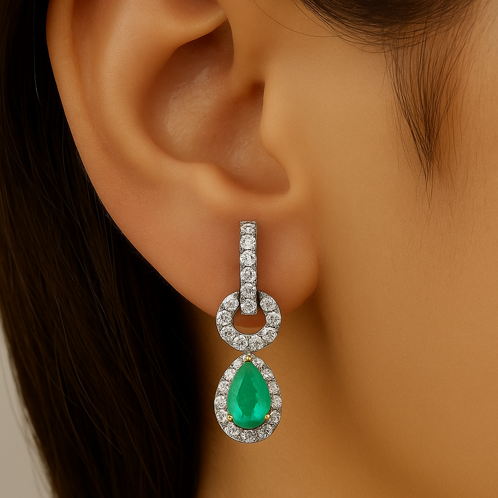 <span style="color:purple">¡ESPECIAL!</span>.63ct G SI Oro Amarillo 14K Pendientes Colgantes con Diamantes y Esmeraldas de Pera