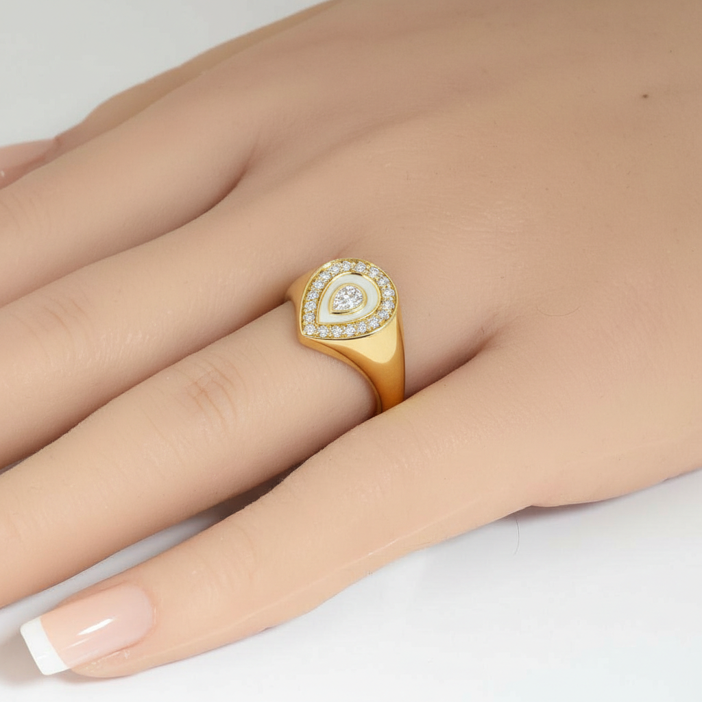 .52ct G SI 14kt Yellow Gold Diamond Pear shape Signet Ring Size 6.5