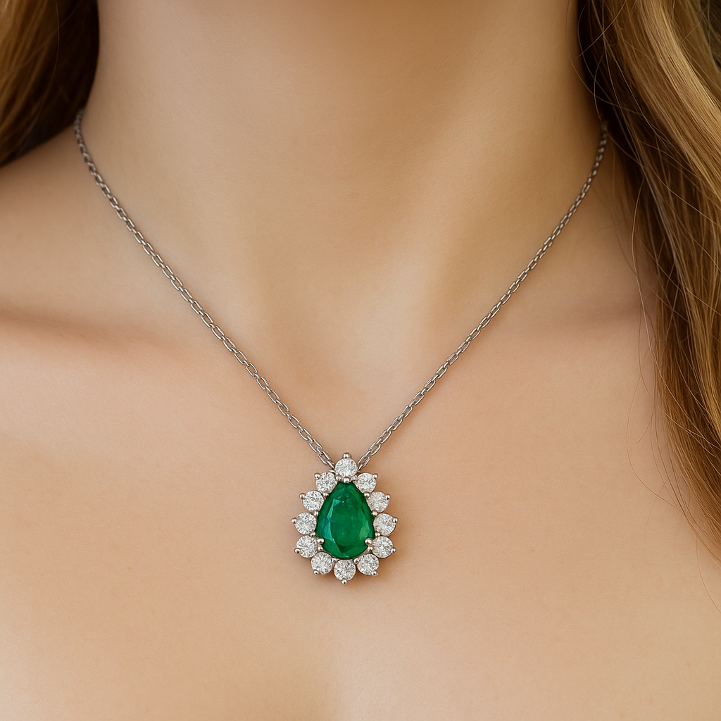 .84ct G SI 14K White Gold Diamond & Pear Shape Emerald Gemstone Pendant Necklace 18" Chain