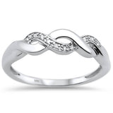 <span>¡LIQUIDACIÓN DE DIAMANTES! </span> Anillo de oro blanco de 14k con banda infinita de diamantes de .03ct, talla 6.5