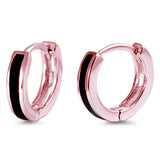 <span>¡OFERTA ESPECIAL! </span>Pendientes de aro tipo Huggie con barra de ónix negro bañados en oro rosa de plata de ley .925