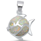 <span>¡LIQUIDACIÓN! </span>Colgante de pez ópalo blanco de plata de ley .925