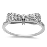 <span>¡LIQUIDACIÓN! </span> Anillo de plata de ley .925 con lazo de circonita blanca y corazón